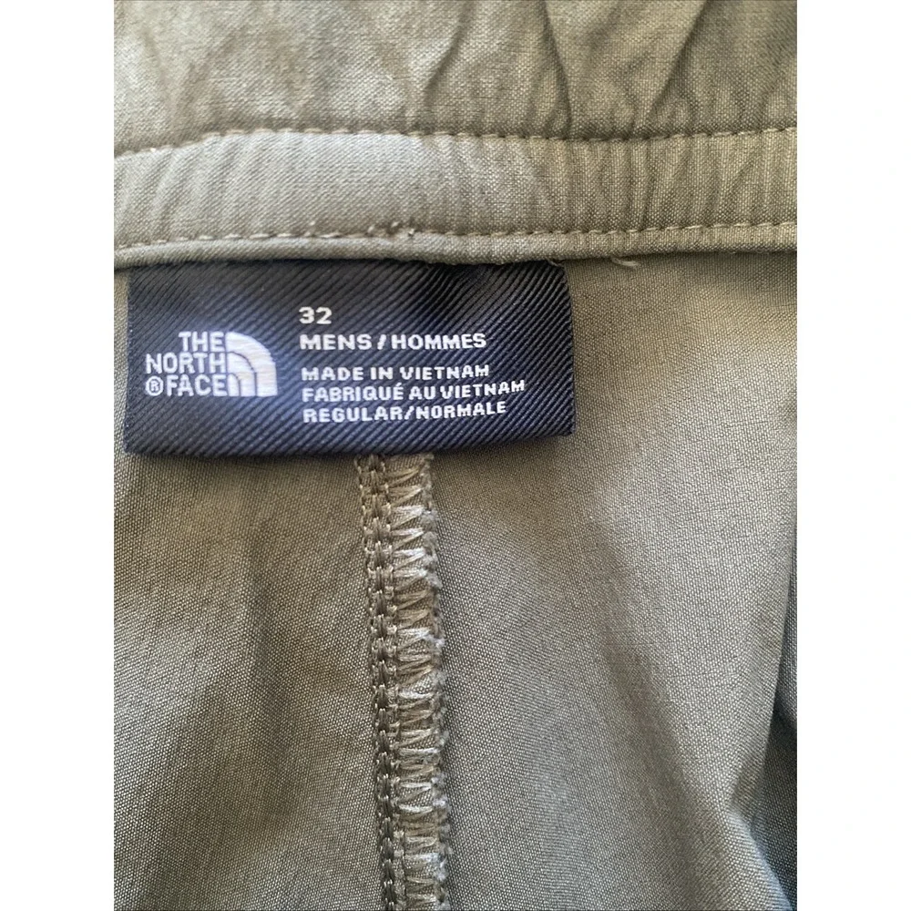 North Face‎ Men's 32 Green Tech Walking Shorts Gorpcore Camping Outdoor